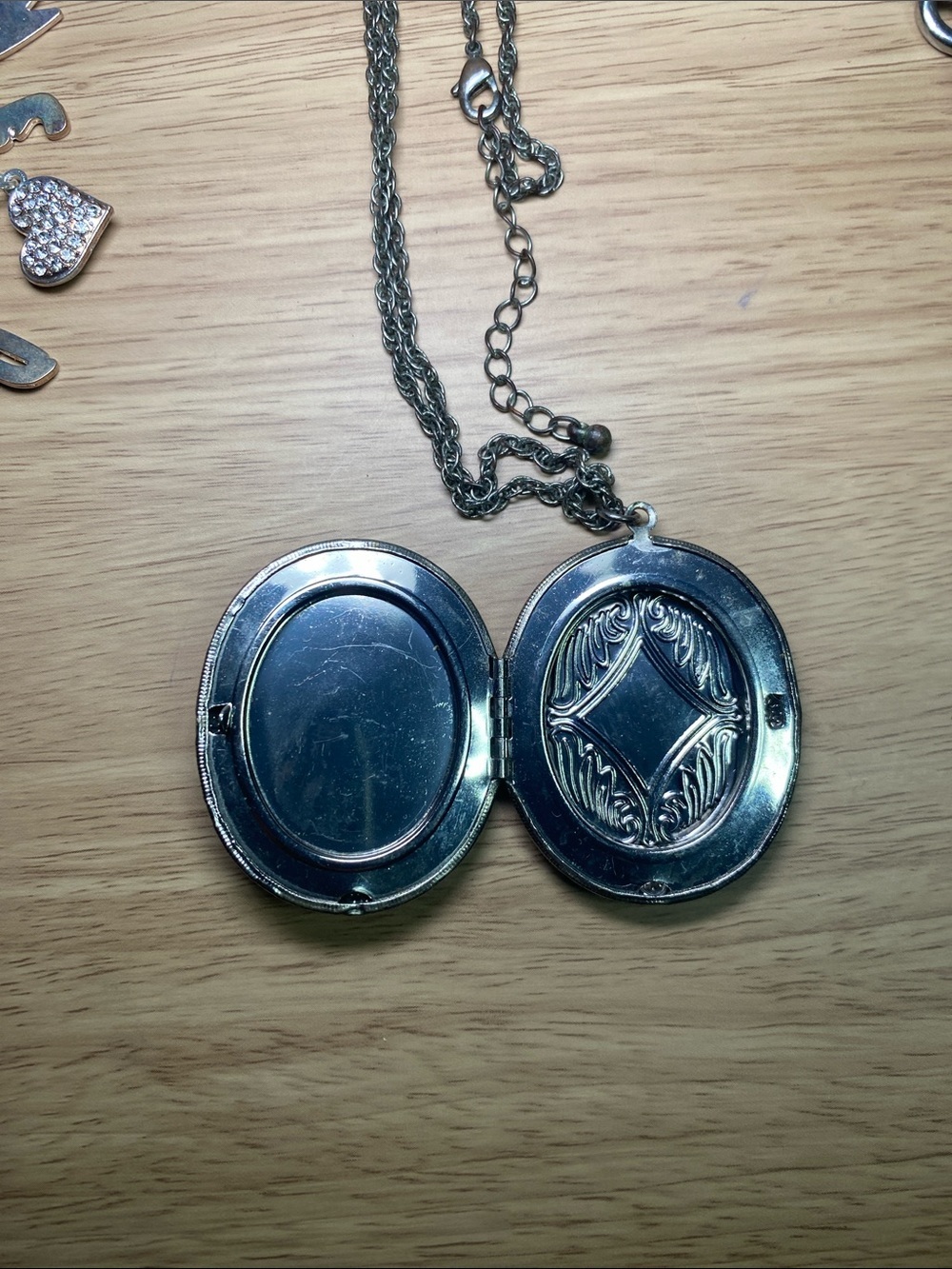 Moschino Silver Owl Pendant Necklace, Maison Miru silver & Charm Letter Bracelet - Picture 4 of 7